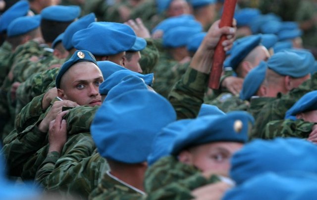 200 новосибирских парней отправляют в элитные войска